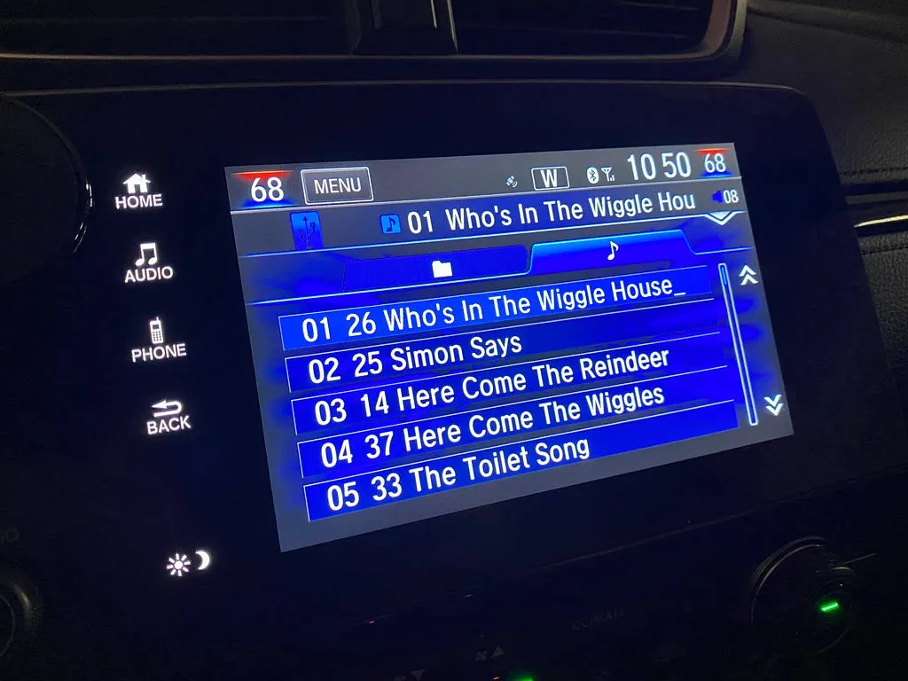 Honda audio system showing files in random order